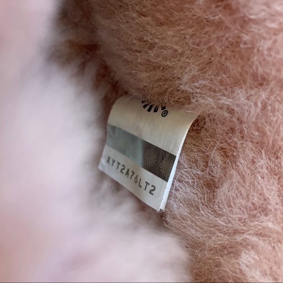 UGG Mini Bailey Button II Pink Crystal Boots - Picture 6 of 6